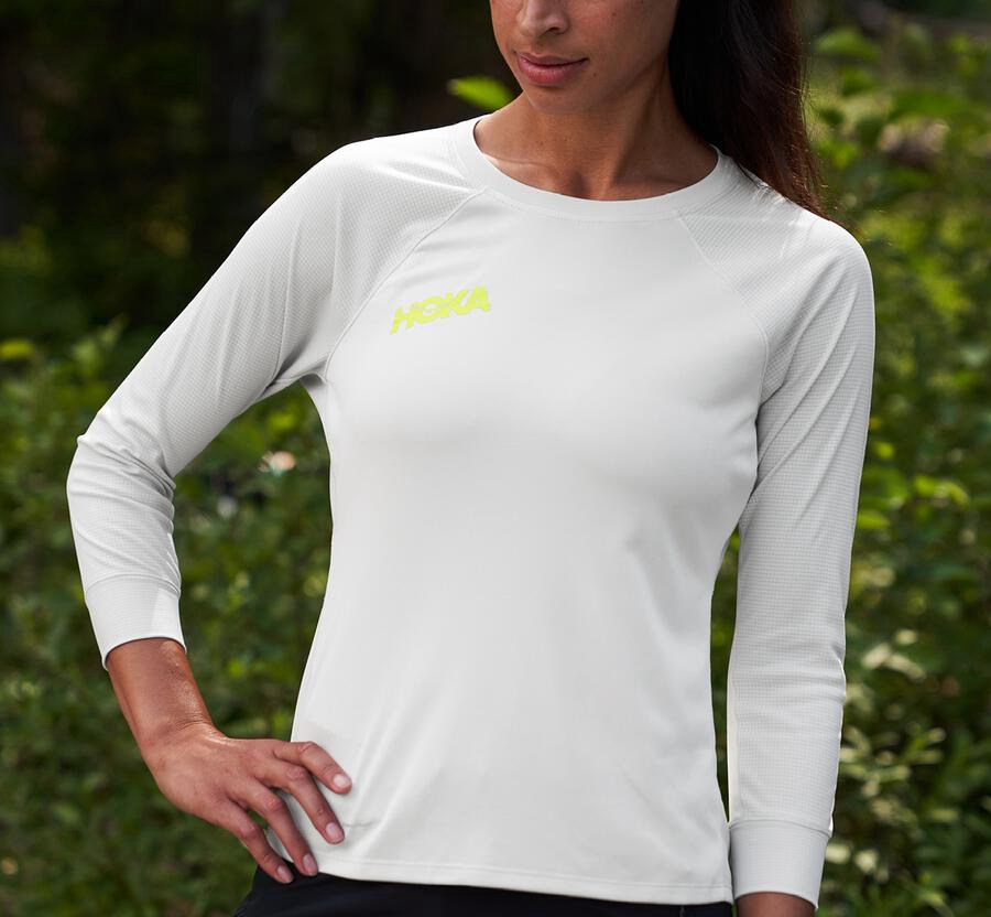 Top Hoka One One Mujer Blancos - Performance 3/4 Sleeve - OCLI91450